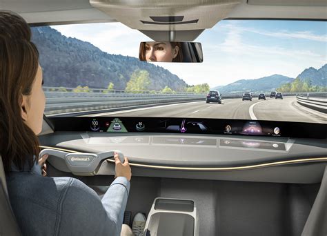 Teminė nuotrauka: Continental „Scenic View Head-up Display“ prietaisų skydelis automobilyje