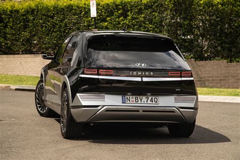Hyundai Ioniq 5 elektromobilis moderniame kontekste
