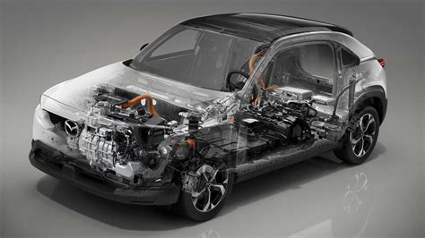 Mazda CX-60 PHEV ir MX-30 R-EV nuotraukos
