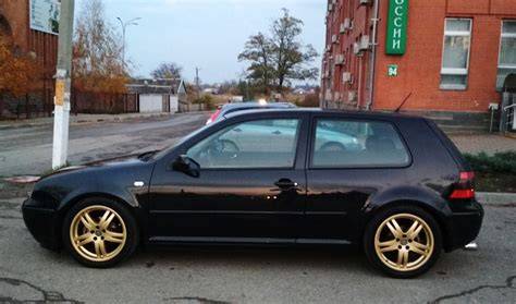 Golf Mk4 su R17 ratais (pavyzdys)