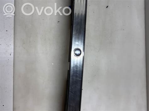 BMW E53 galinio dangčio numerio apšvietimo remelio veikimo principas