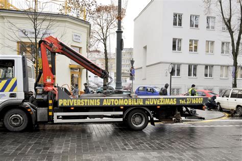infografika: transporto priemonės priverstinio nuvežimo priežastys ir susigrąžinimo tvarka