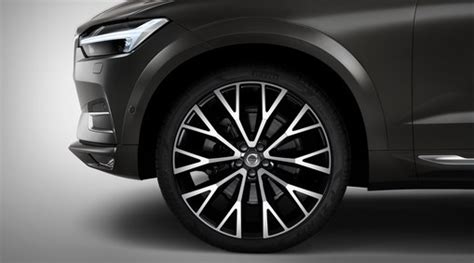 Thematic photo of Volvo XC60 with alloy wheels