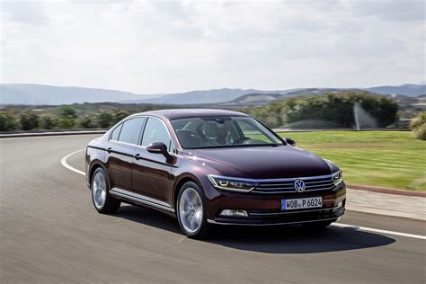 Volkswagen Passat B8 eksterjeras