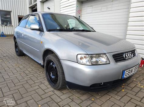 Audi A3 1997 m. hečbeko išvaizdos nuotrauka