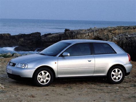 Audi A3 1997 m. salono nuotrauka