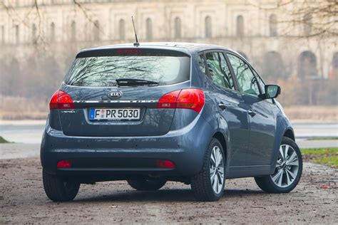 Kia Venga interjero nuotrauka, demonstruojanti erdvę