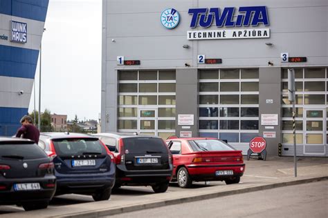 Themafoto: Automobilio techninė apžiūra, tikrinimo stotis