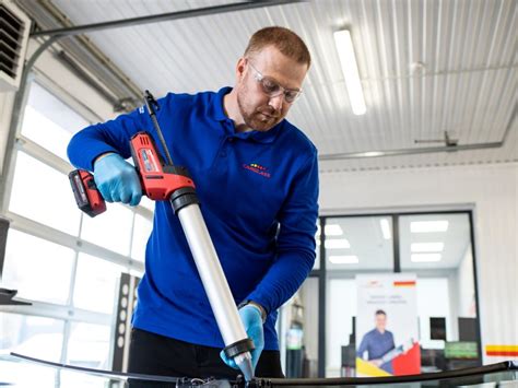 Ezi-Wire® mechanizmas su polimeriniu siūlu stiklo išpjovimui
