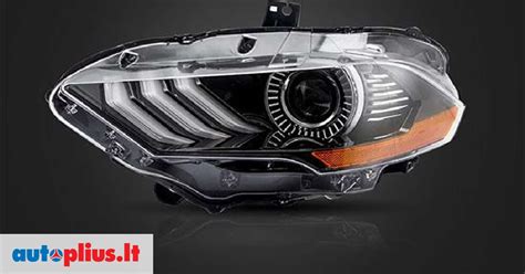 Ford Mondeo priekinių žibintų detalė