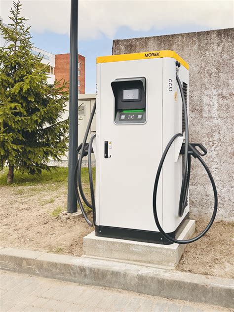 Elektromobilio DC greitojo įkrovimo stotelė
