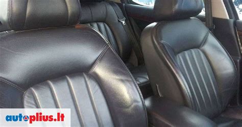 Interjero nuotrauka: Peugeot 407 salonas iš vidaus