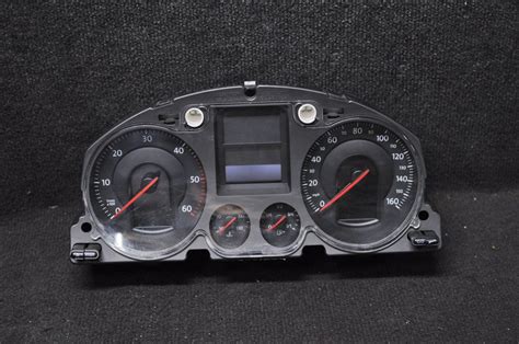 VW Passat B6 interjeras ir prietaisų skydelis