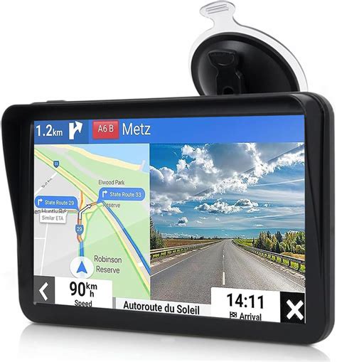infografika, vaizduojanti navigacijos įrenginių tipus: išmaniuosius telefonus, specializuotus GPS navigatorius ir palydovinio ryšio įrenginius.