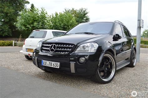 Mercedes-Benz M Klasė (W164) automobilio nuotrauka