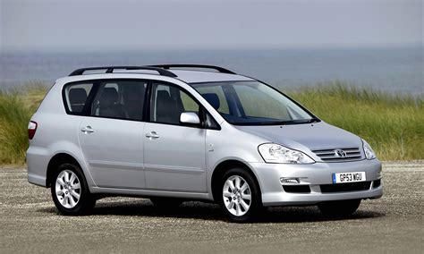 Toyota Avensis Verso važiuoklės schema