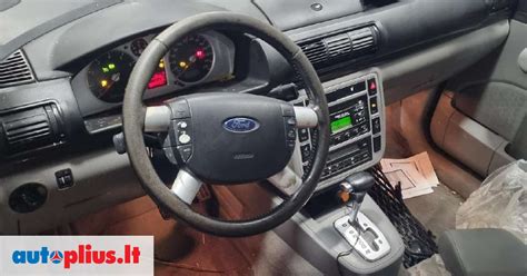 Paveikslėlis, iliustruojantis ventiliatoriaus nuėmimą iš Ford Galaxy salono