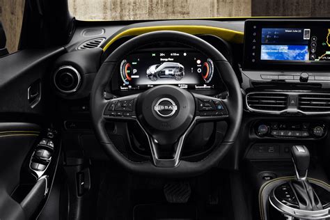 Nissan Juke interjeras su akcentais