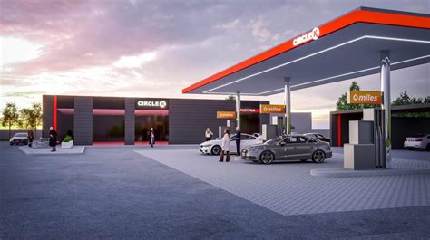 Teminė Circle K degalinės nuotrauka su automobilių plovykla
