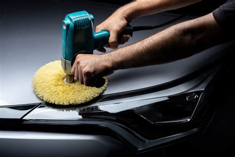 profesionalus automobilio poliravimas