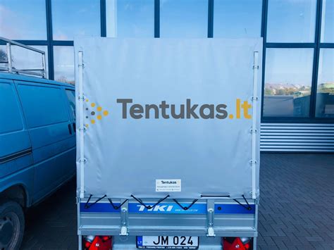 Infografika: priekabos tento konstrukcija ir naudojamos medžiagos