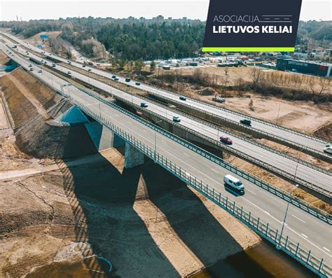 Lietuvos keliai ir BMW automobilis