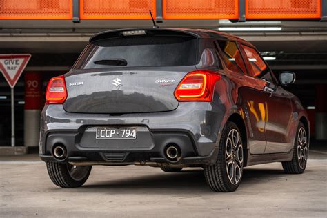 Suzuki Swift Sport, kompaktiškas sportinis hečbekas