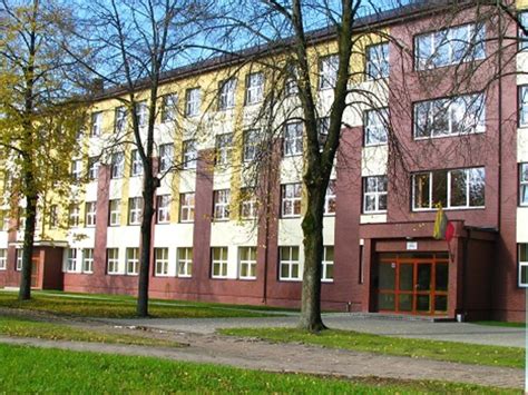 Šilutės Žibų pradinės mokyklos pastatas K. Kalinausko gatvėje