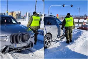 Sulaikyti automobiliai pasienyje