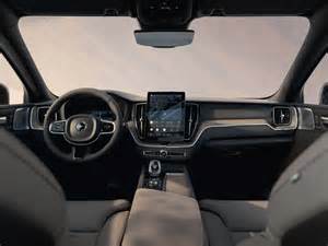 Volvo XC60 variklio schema su pažymėta tepalo sistema