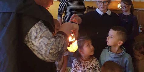 šventojo Martyno dienos žibintų paradas su vaikais