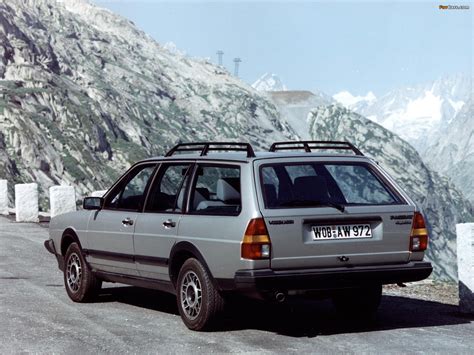 Volkswagen Passat Syncro universalas parodoje