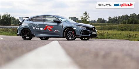 Tematinė nuotrauka su Honda automobilio ratais