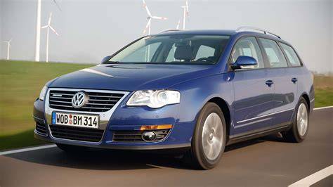 Salono saugiklių dėžutės vieta VW Passat B6