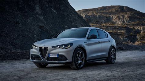 Alfa Romeo Stelvio palyginimas su konkurentais