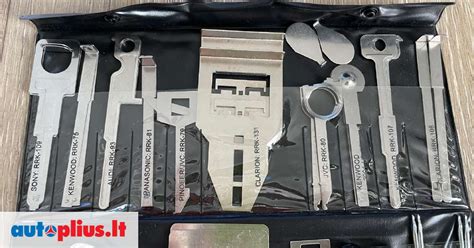 Volkswagen magnetolos išėmimo raktų nuotrauka.
