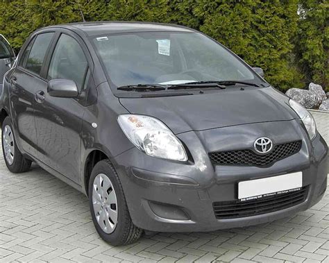 Toyota Yaris II hečbeko 2006 metų modelio nuotrauka