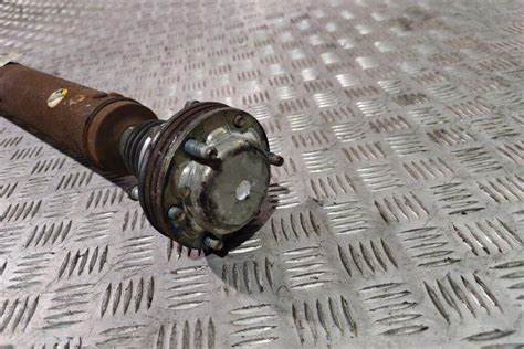 automobilio kardano detalės