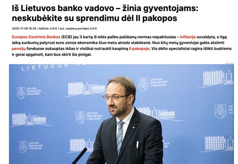 Asmuo, skaičiuojantis pinigus, rodantis finansinius aspektus