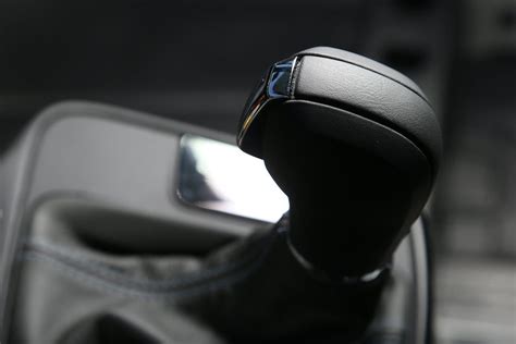 Automatinės pavarų dėžės svirtis ir jos pozicijos