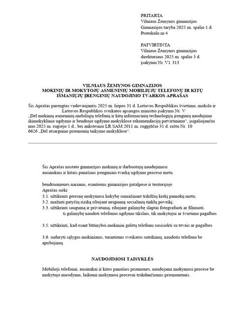 Infografika, lyginanti navigacijos prietaisų ir išmaniųjų telefonų naudojimo ypatumus kelionėje.