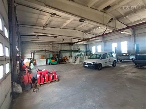 Teminis automobilio ir garažo nuotrauka