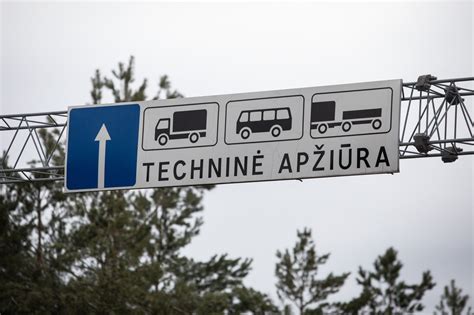 Teminis automobilio apžiūros prieš aukcioną foto