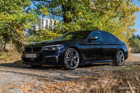BMW M550d xDrive su visų varomųjų ratų sistema