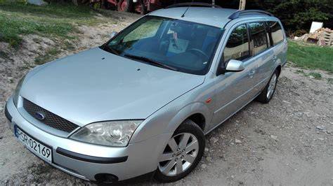 Ford Mondeo Mk3 - pavyzdinė saugiklių dėžutės vieta