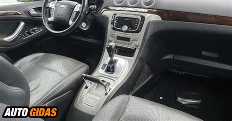 Ford Galaxy 2008 m. interjero vaizdas su vairuotojo vieta