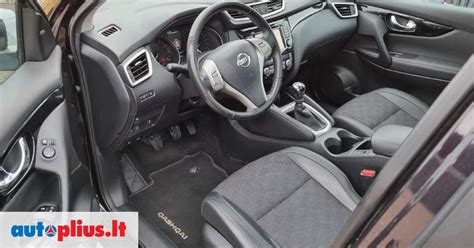 Nissan Qashqai salonas - prabangus ir modernus interjeras