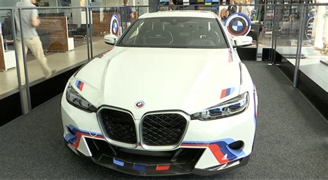 Tematinė nuotrauka: nutemptas automobilis