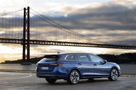 Skoda Superb hečbeko ir universalo modeliai