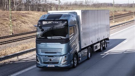 „Volvo FH Electric“ vilkikas